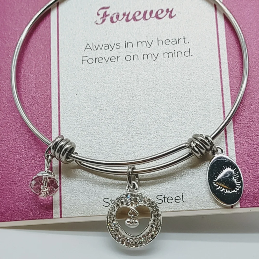 LA Rocks Adjustable Forever In My Heart Rhinestone Dangle Bracelet - Picture 4 of 6